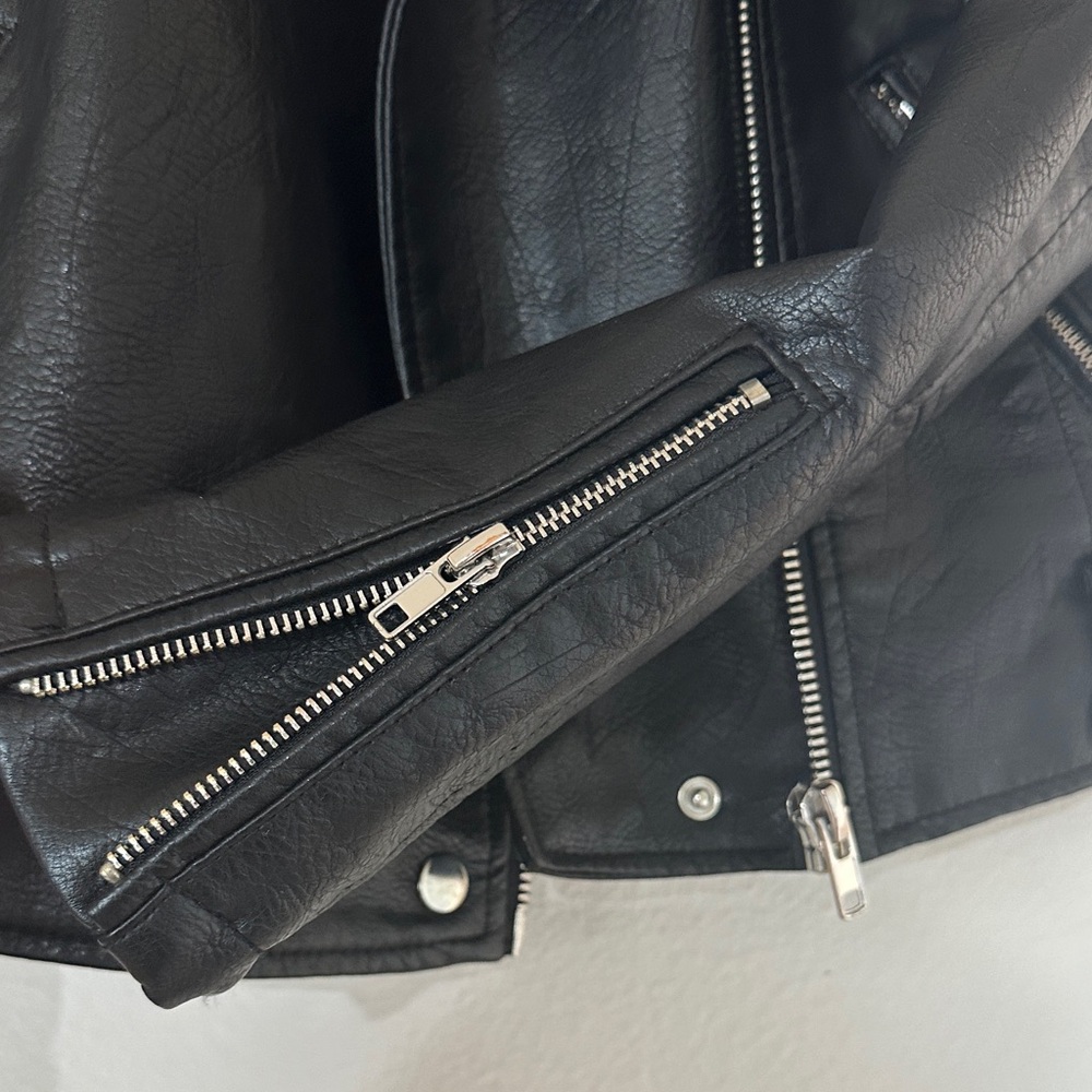 Wild Fable Black Leather Jacket with Silver Details - Picture 3 of 4